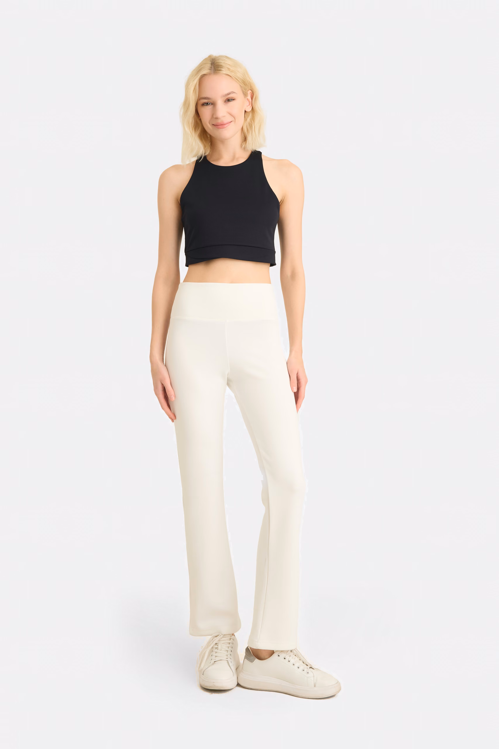 Pantaloni svasati crema
