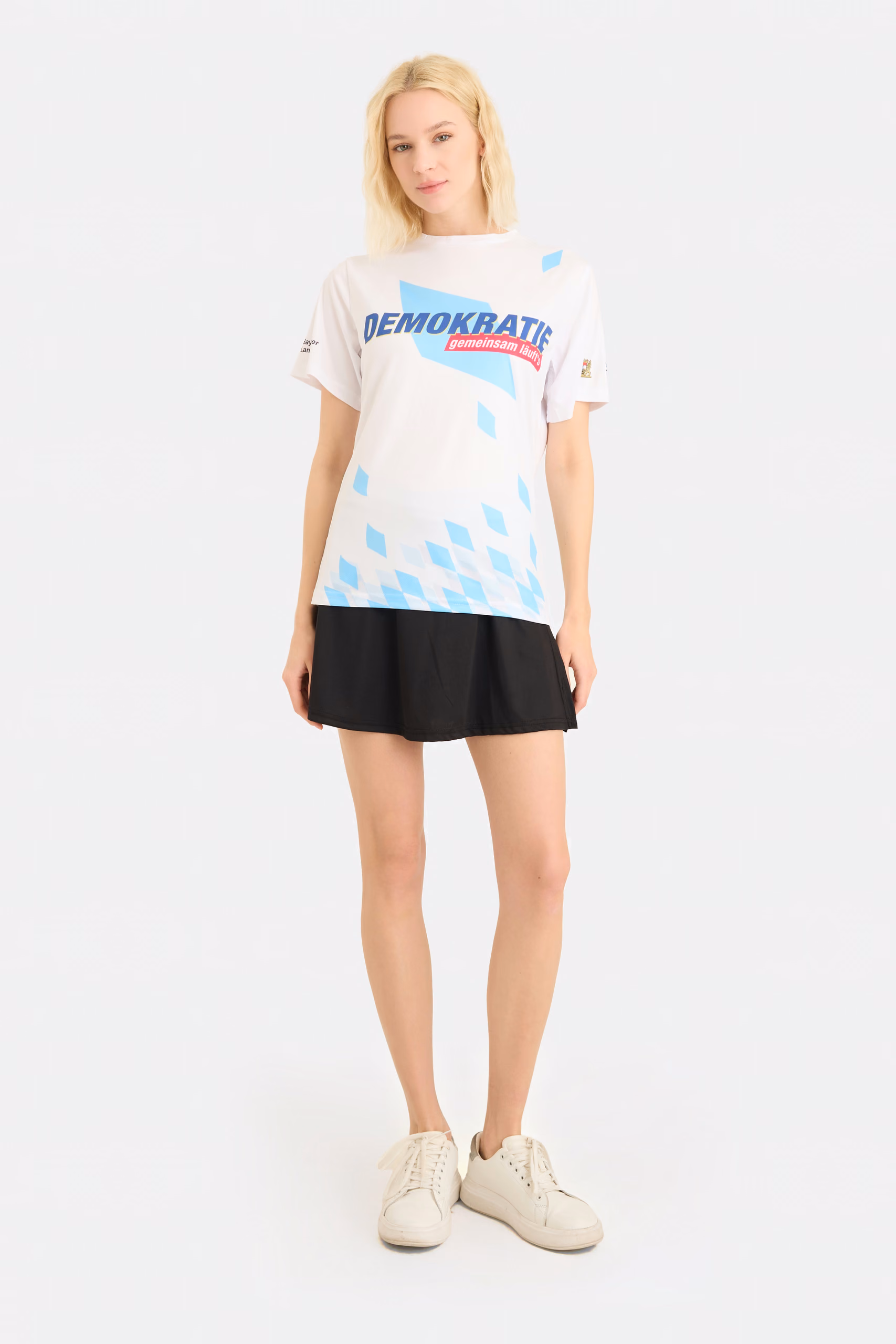 Weißes Damen-Kampagnen-T-Shirt – blauer Konfetti-Druck