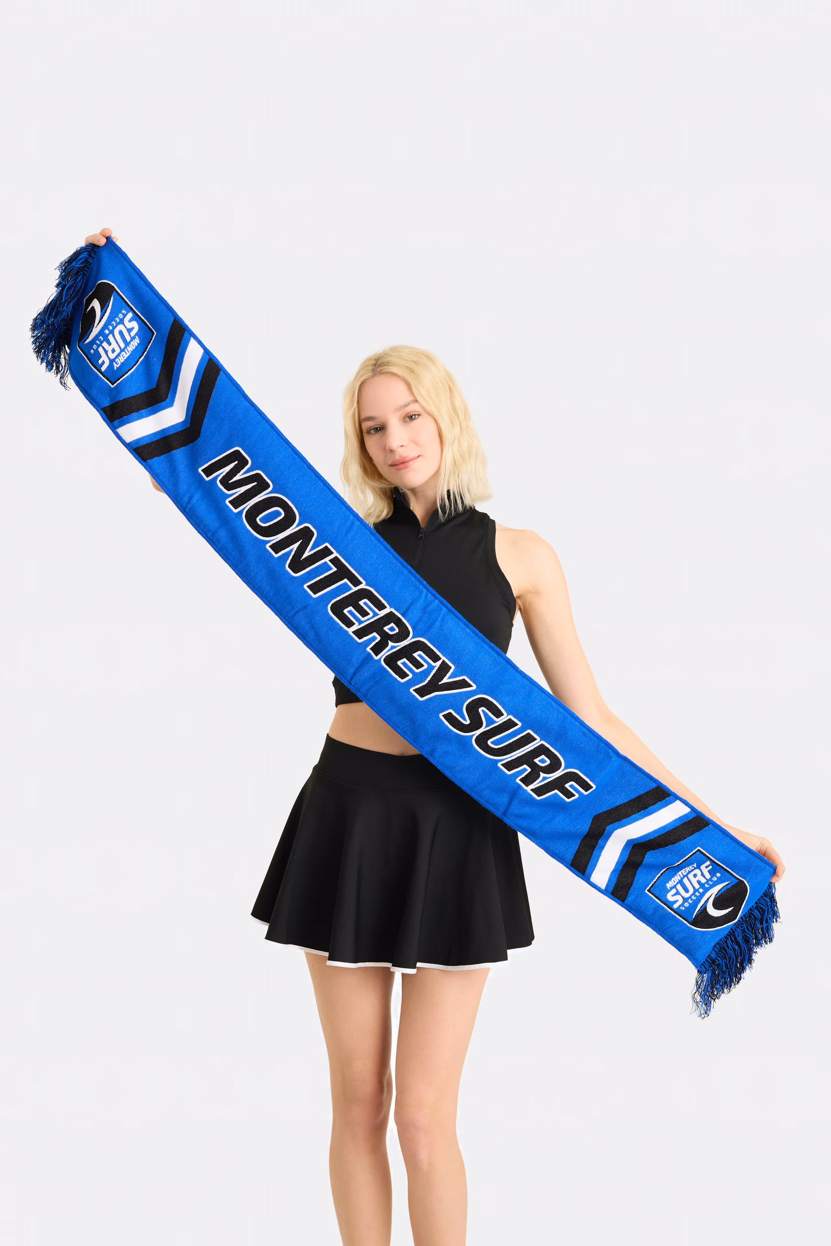 Blauer Fanschal mit Surf-Motiv